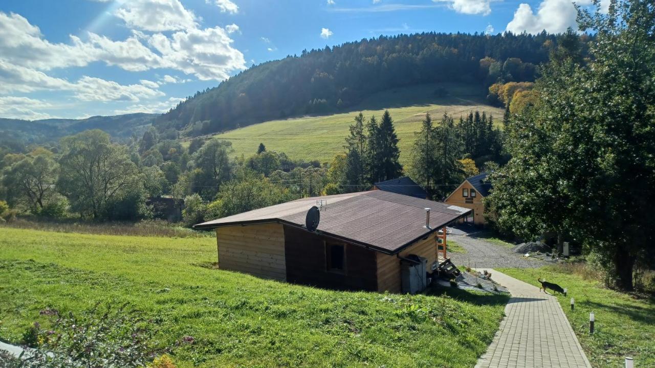 Hotel Lesny Dzban Komańcza Exterior foto