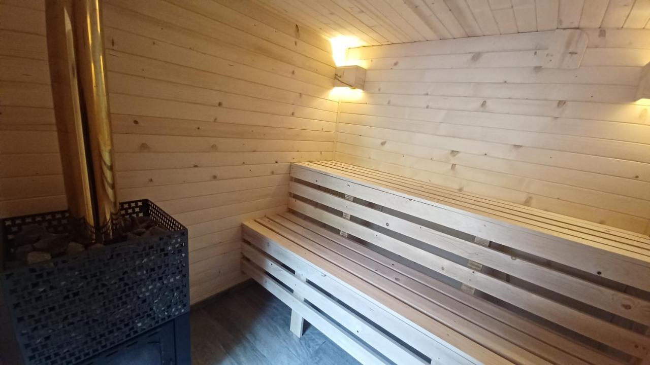 Hotel Lesny Dzban Komańcza Exterior foto