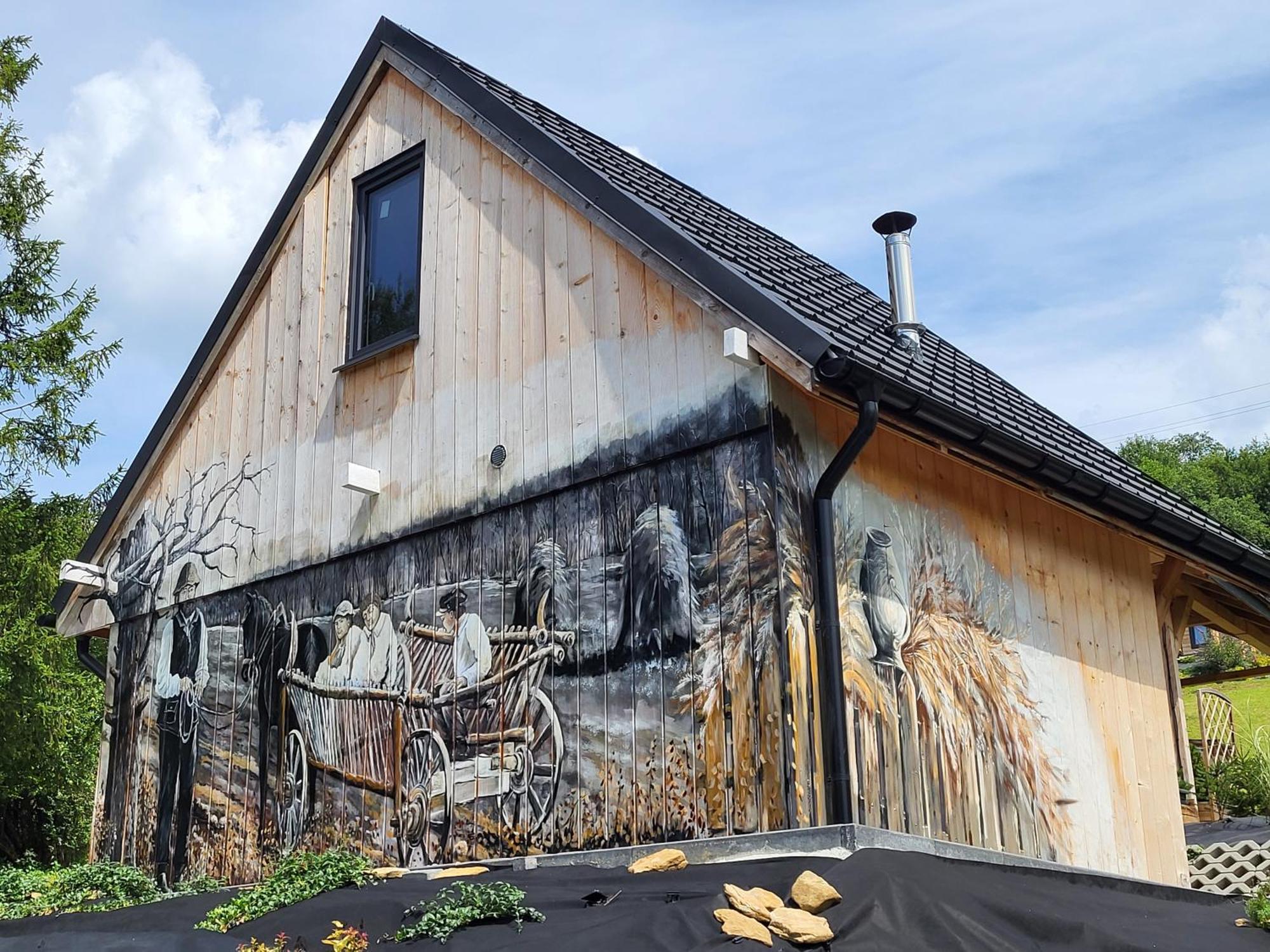 Hotel Lesny Dzban Komańcza Exterior foto